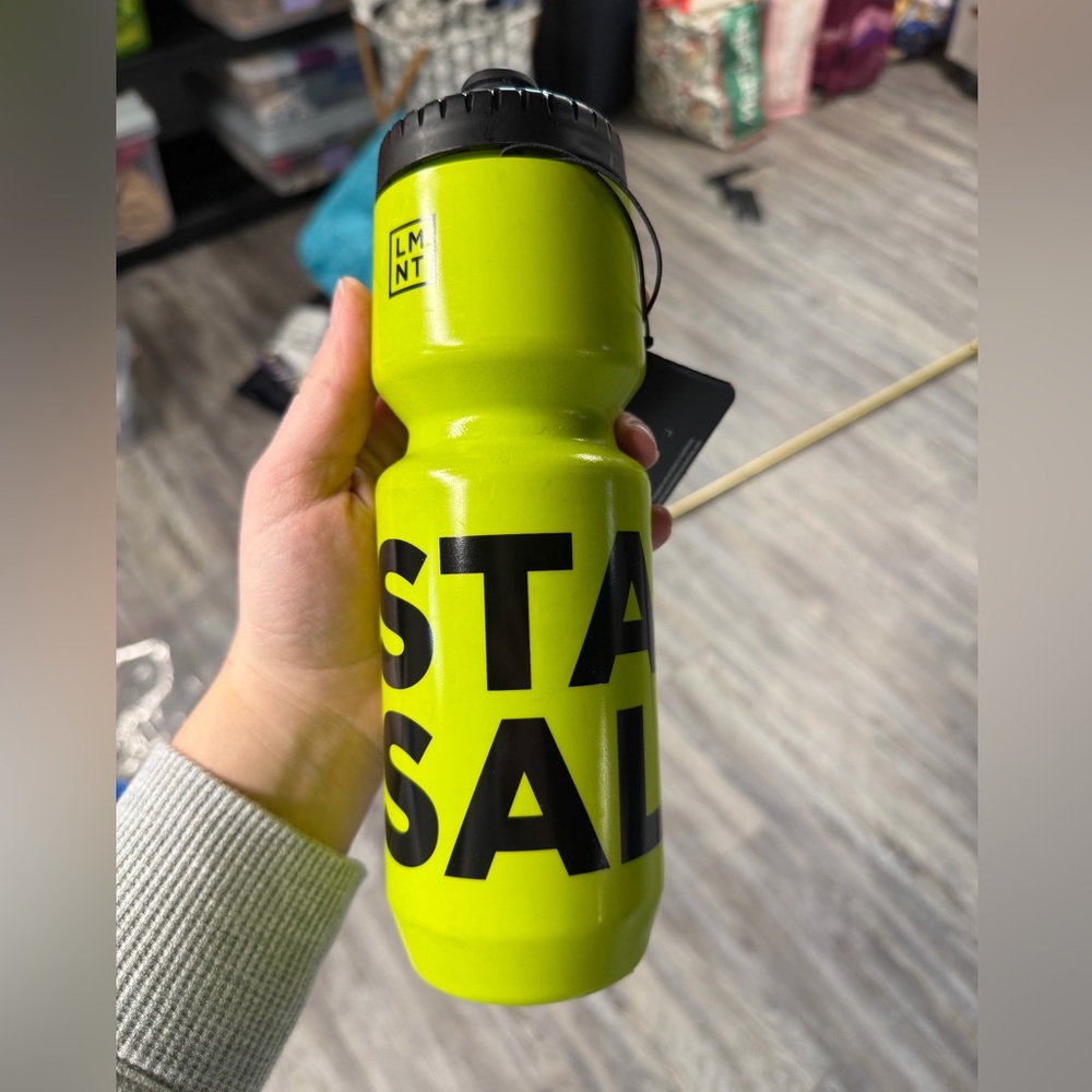 🔴 5/$10 LMNT Water Bottle